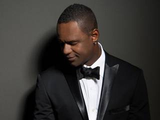 What’s Hot: Durban fans meet Brian McKnight